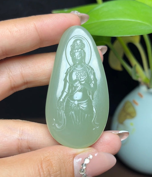 和田玉湖水绿站观音