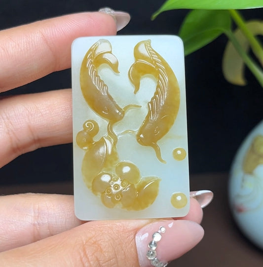 新疆和田玉且末糖白羊脂玉年年有余挂件