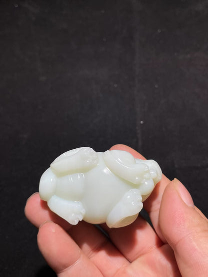 和田白玉貔貅挂件