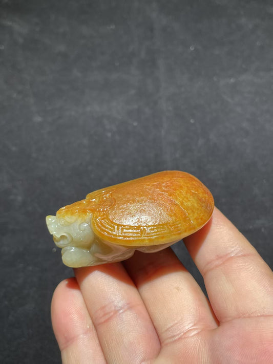 和田玉籽料龙龟挂件