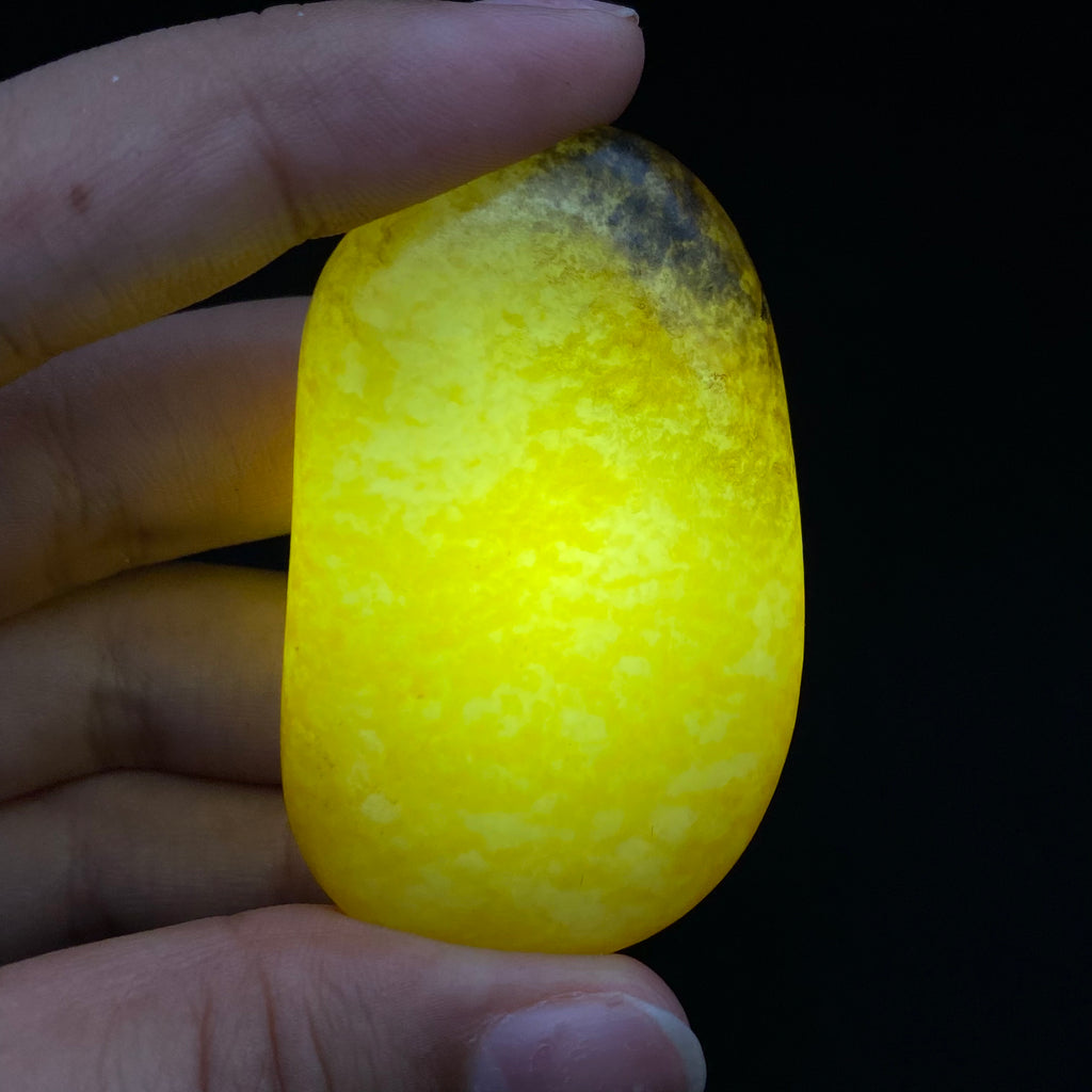 和田玉-洒金皮白肉籽料挂件