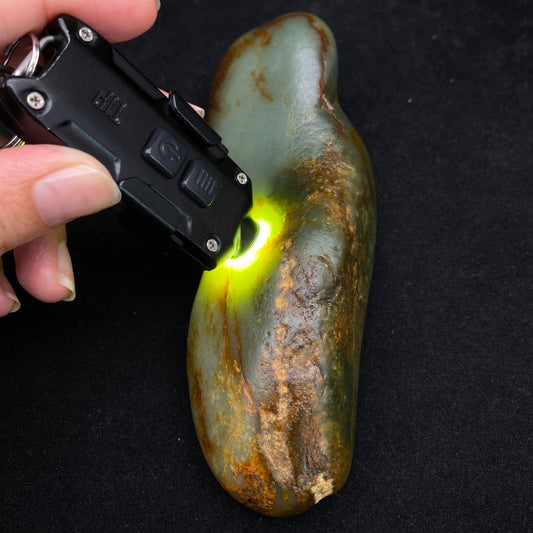 和田玉-洒金皮青白肉带翠籽料原石