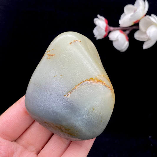 和田玉-黄皮青花籽料原石（182.9克）