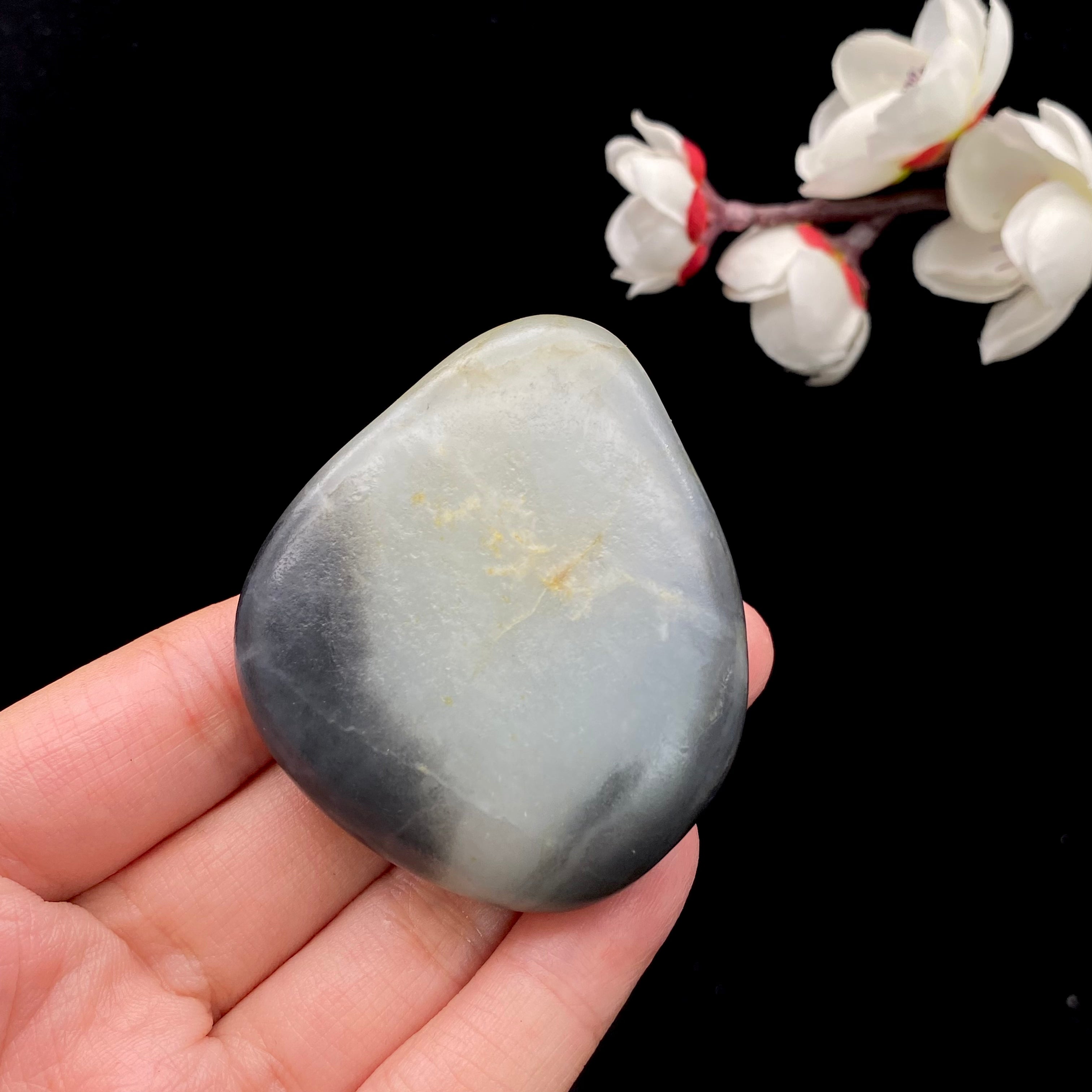 和田玉-青花籽料原石（74.7克）