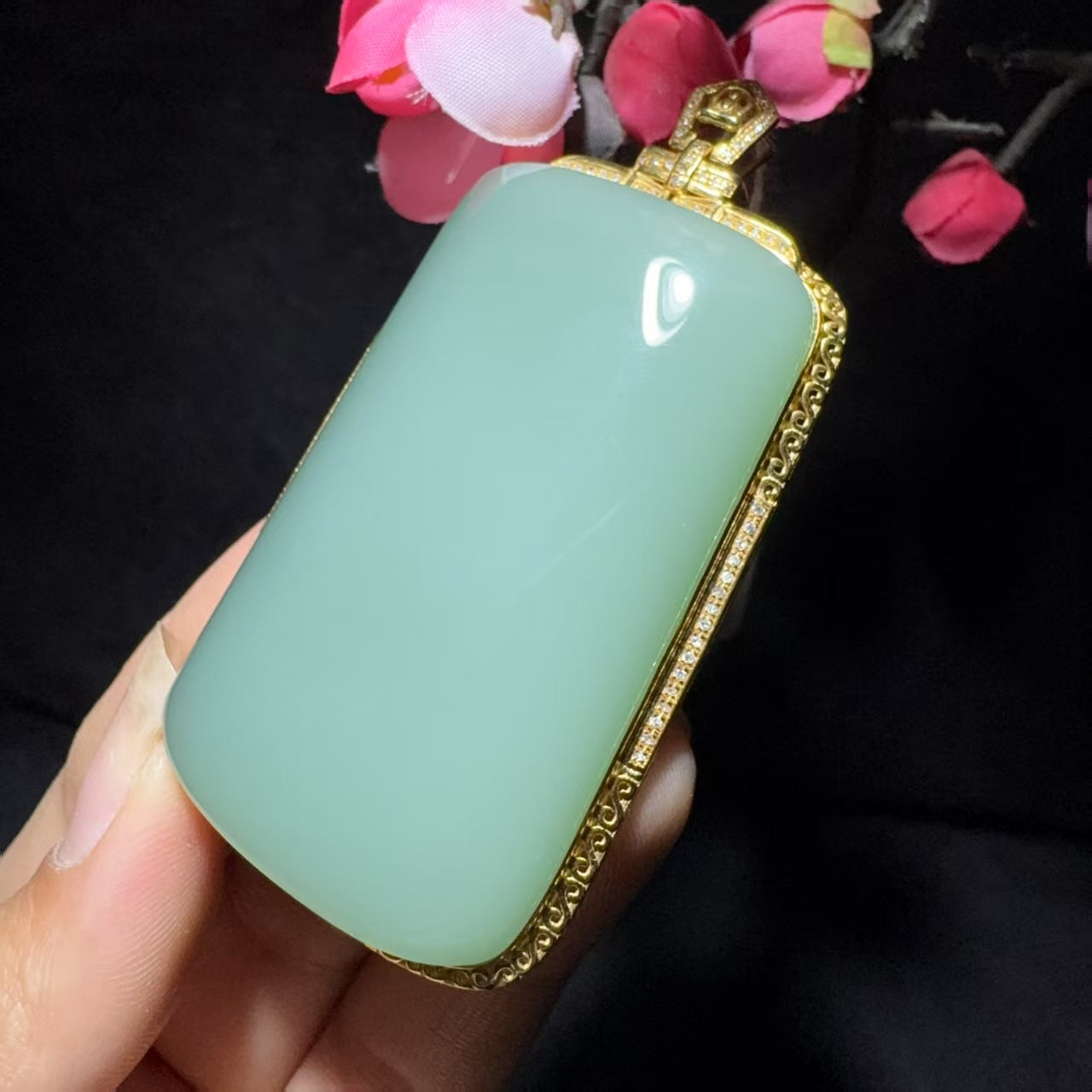 和田玉碧玉金镶玉吊坠（51.3g）