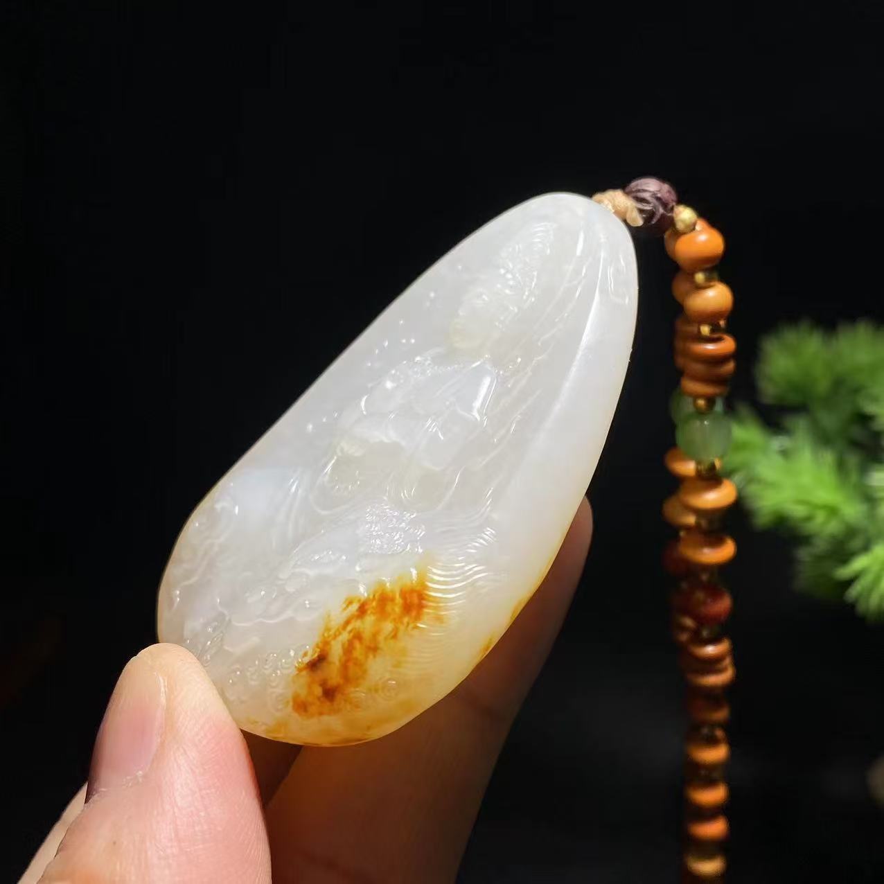 和田玉籽料文殊菩萨挂件