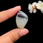 和田玉-青花籽料原石挂件（19.4克）