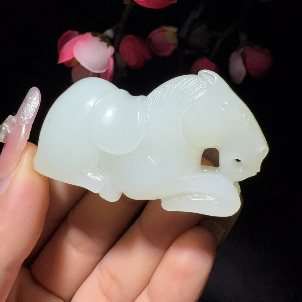 和田玉白玉挂件马到成功（46.9g）