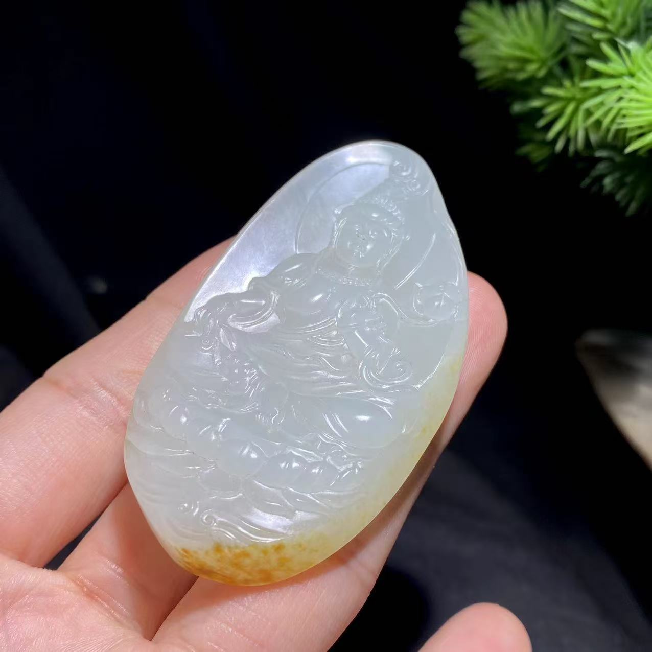 和田玉籽料观音挂件（40.3g）