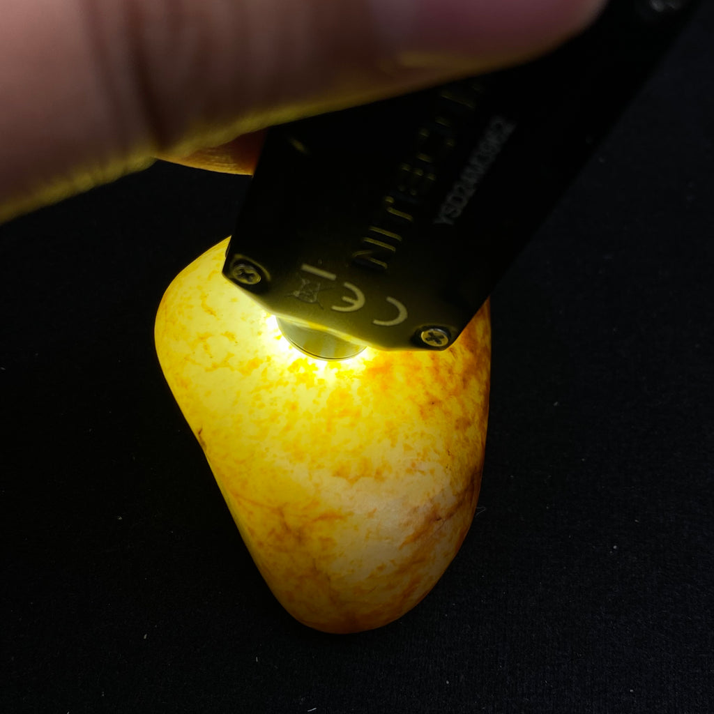 和田玉-洒金皮白肉籽料手把件（87.4克）