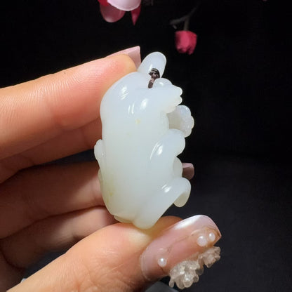 和田玉籽料挂件貔貅