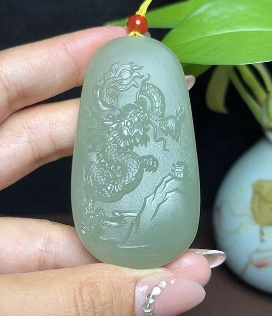 和田玉湖水绿龙牌（59.3g）