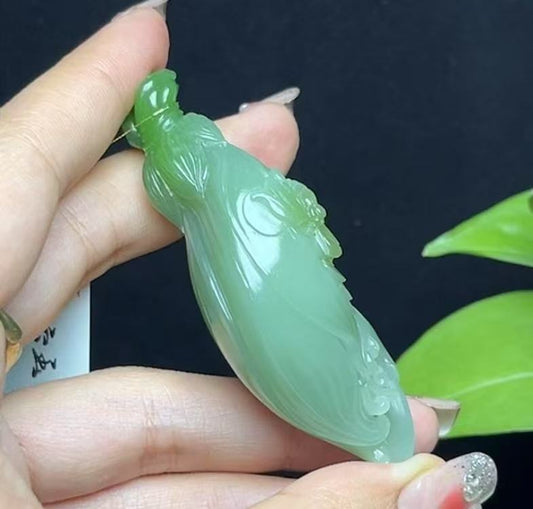 和田玉碧玉粉青双色带猫眼玉兰花（56.2g）