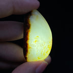 和田玉-聚红皮带洒金皮白肉籽料挂件（17克）
