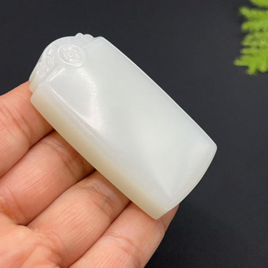 和田玉羊脂白玉平安无事牌玉牌（64.05g）