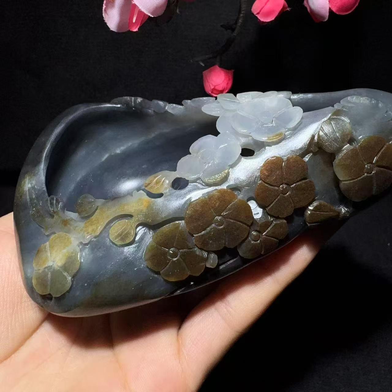 和田玉籽料青花烟灰缸摆件（398.6g）