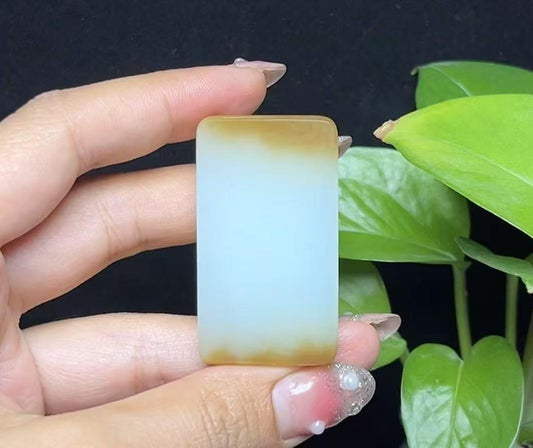 新疆和田玉且末料天地糖平安无事牌（38.5g）