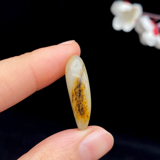 【超值推荐】和田玉-黄皮青花籽料原石（4.7克）