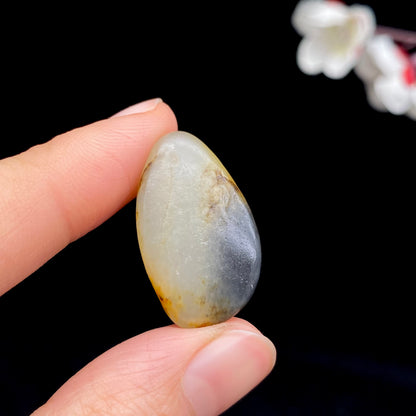 【超值推荐】和田玉-黄皮青花籽料原石（4.7克）