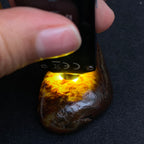 和田玉-红沁皮漏白肉籽料原石（50.6克）