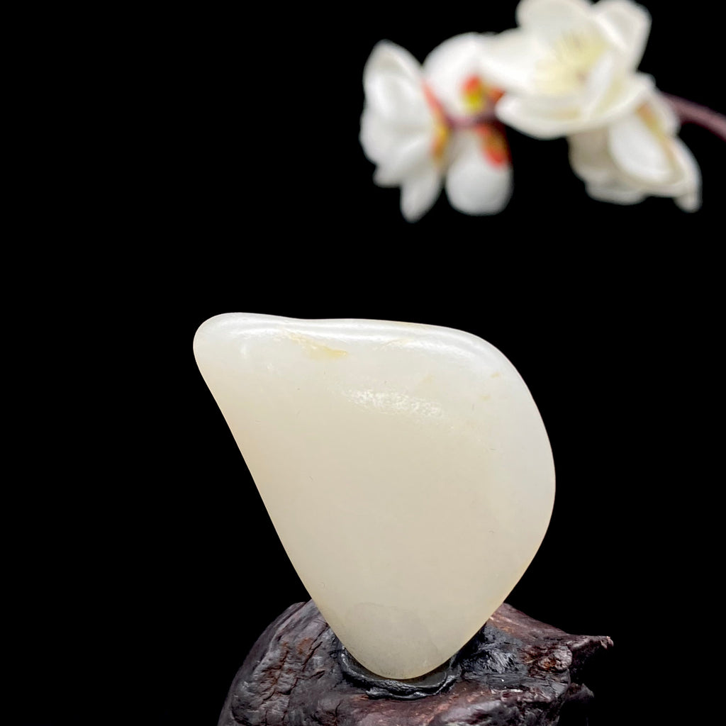 和田玉-白玉籽料原石（15.7克）