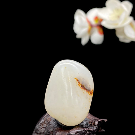 【超值推荐】和田玉-黄皮青花底籽料吊坠籽（11.1克）