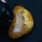 和田玉-黄沁皮籽料原石（187.2克）