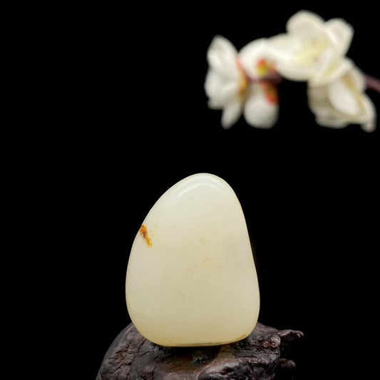 和田玉-淡淡的洒金皮白肉籽料吊坠籽（12.5克）