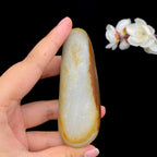 和田玉-聚红皮青花底籽料手把件（178.5克）