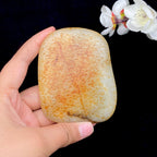 和田玉-洒红皮白肉籽料牌型手把件（197.4克）