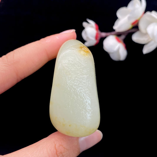 和田玉-洒金皮青白肉籽料原石（91.8克）
