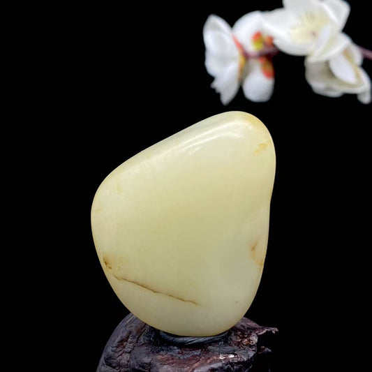和田玉-淡淡的洒金皮白肉籽料挂件（45.4克）