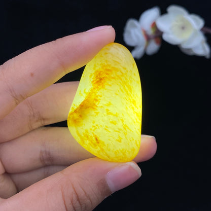 和田玉-洒金皮白肉籽料挂件（33.3克）