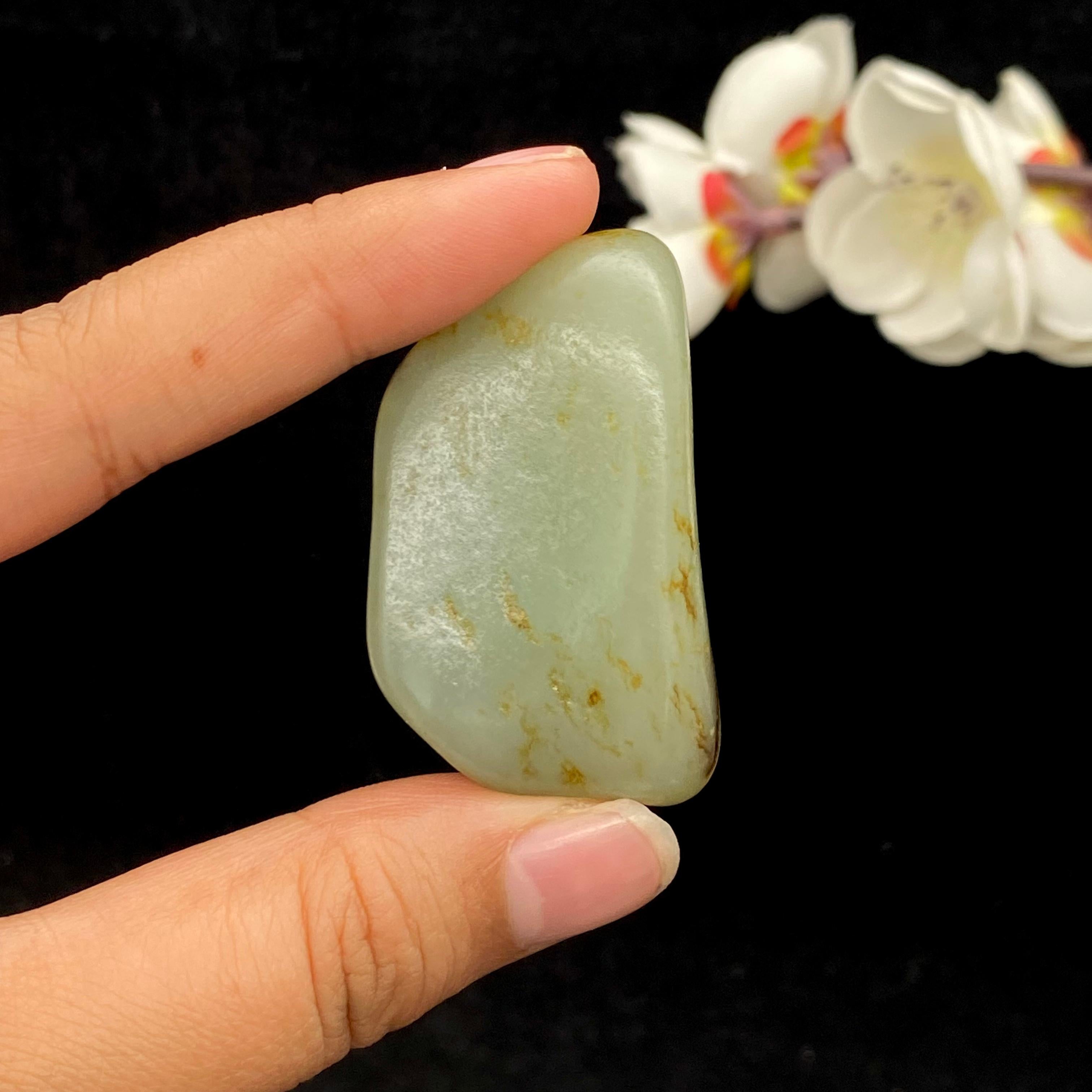 和田玉黑黄皮籽料挂件（38g）