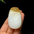 精品新疆且末糖白玉弥勒佛挂件（54.5g）