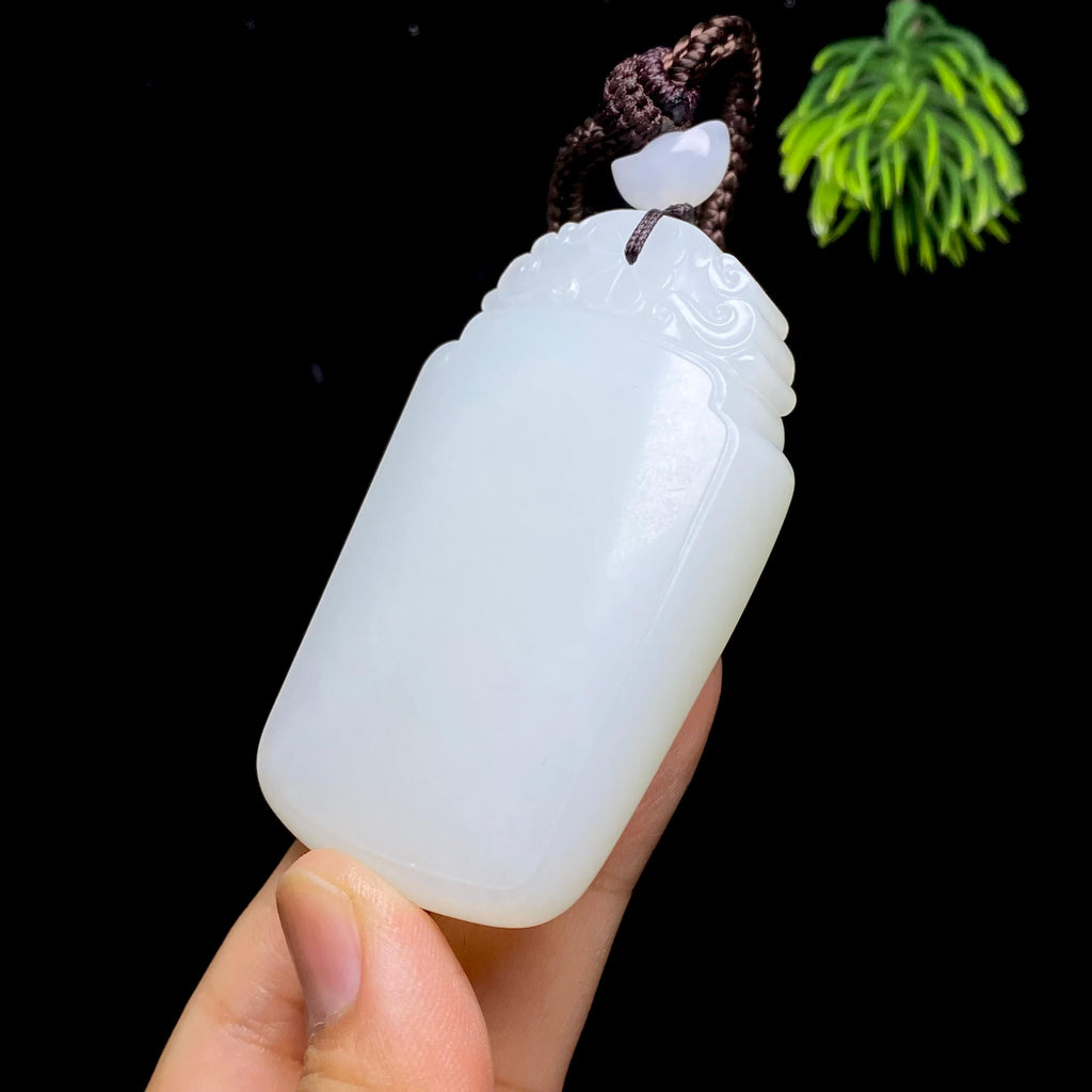 和田玉高白籽料无事牌（82.7g）