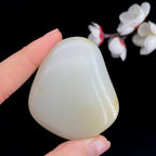 和田玉洒金皮籽料大挂件（63.4g）