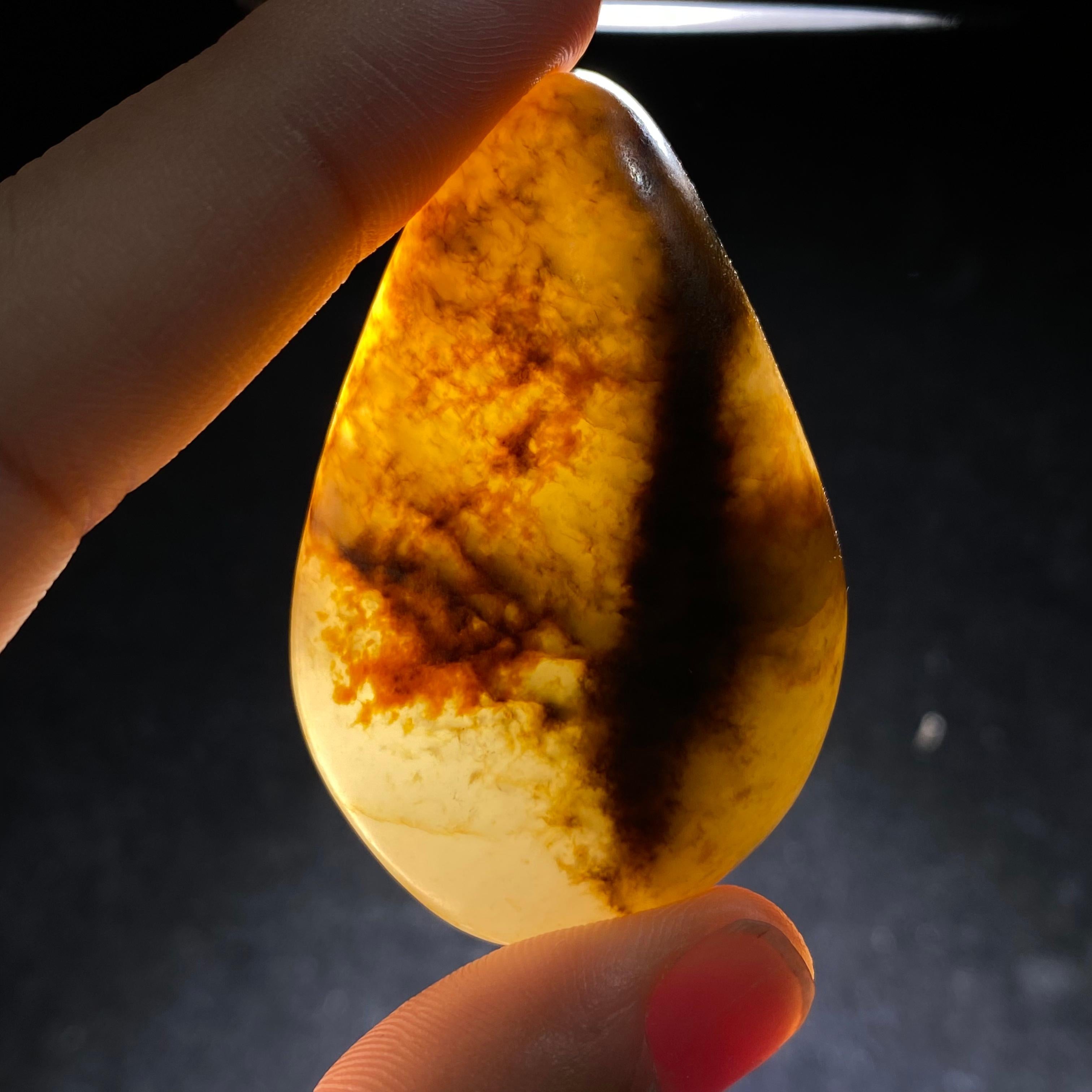 和田玉红皮籽料原石（44.1g） – 厚德载玉