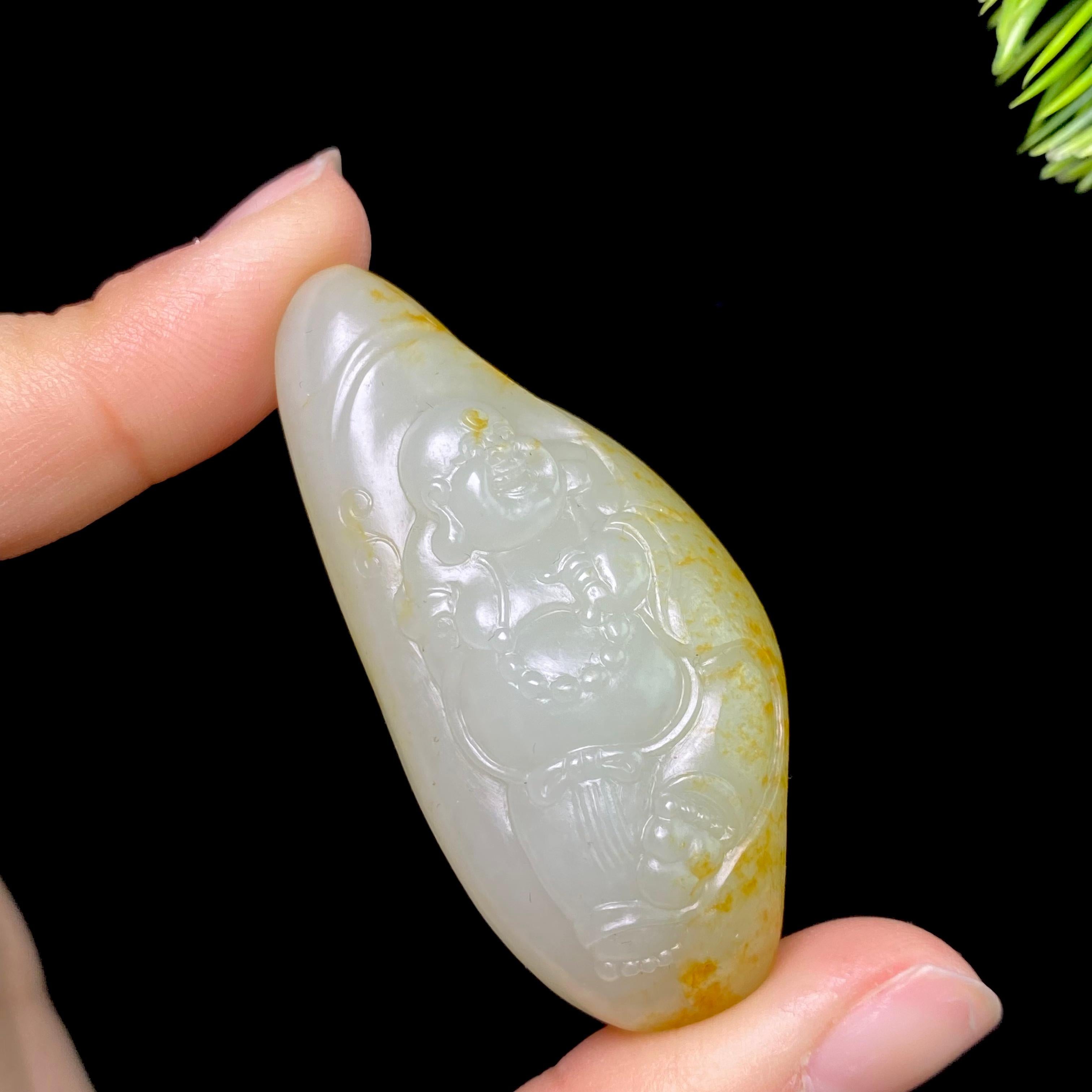 和田玉籽料佛公（32.7g）