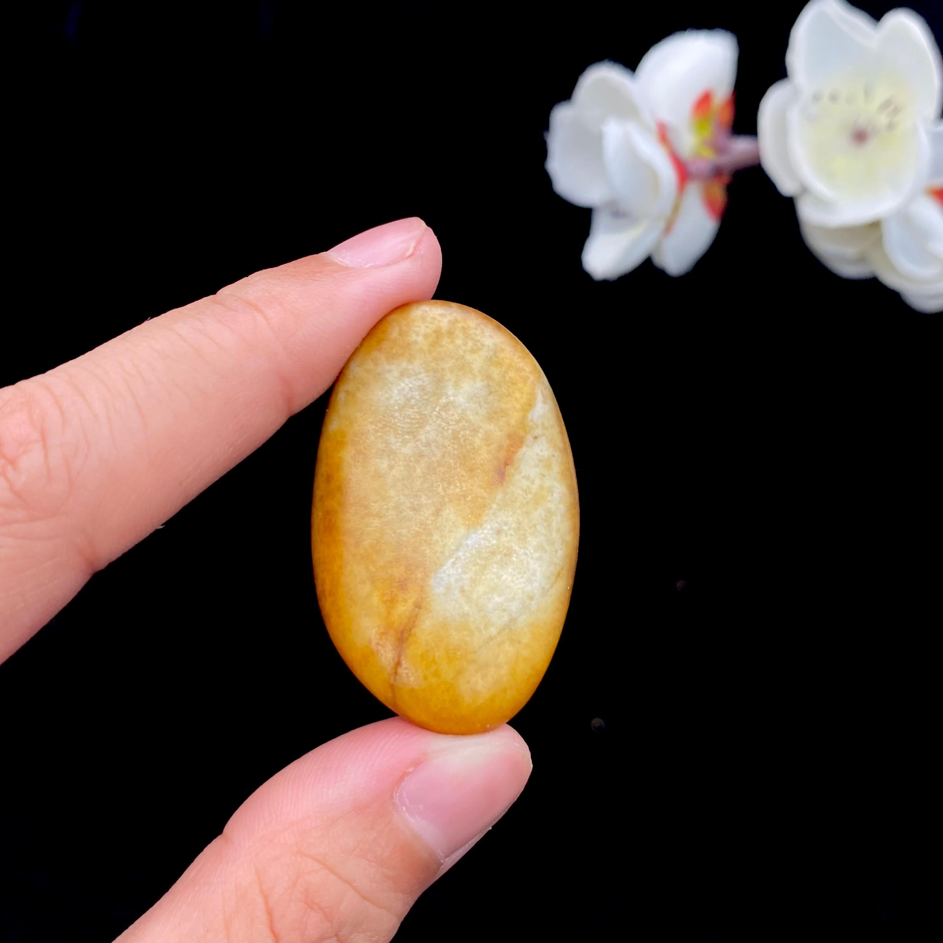 和田玉黄沁皮籽料原石（19.1g） – 厚德载玉