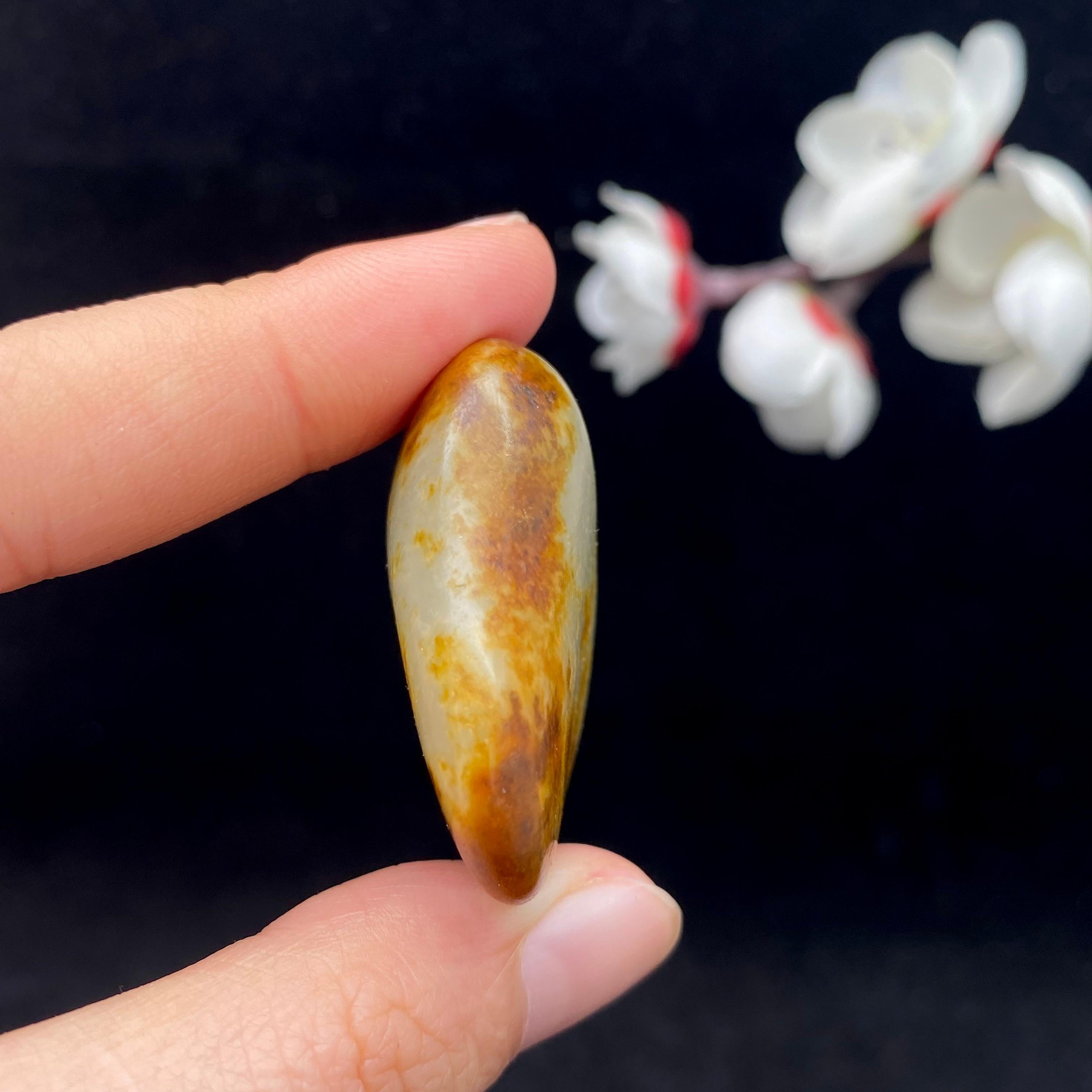 和田玉黄皮籽料（26.1g）