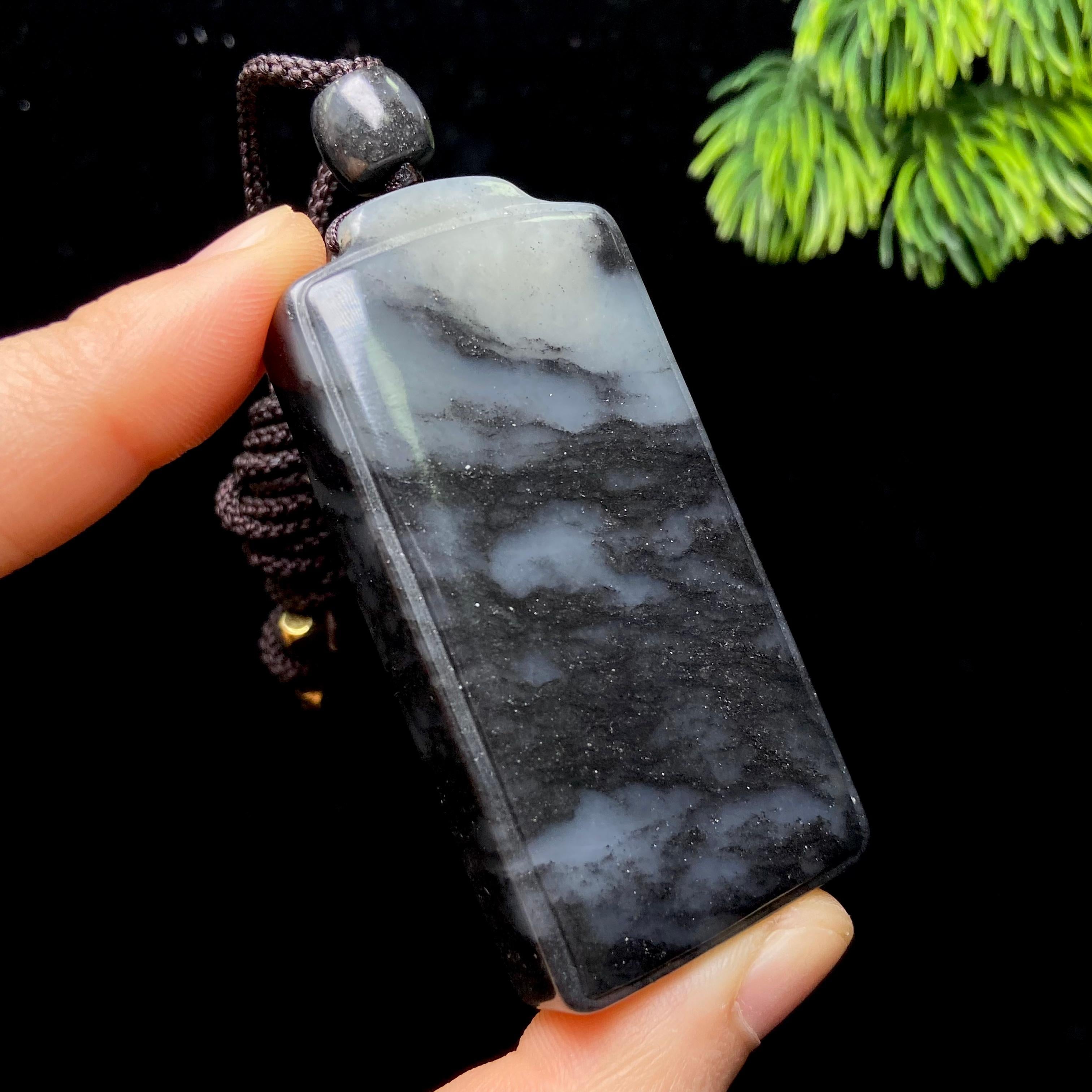 和田玉籽料青花无事牌（91.3g）