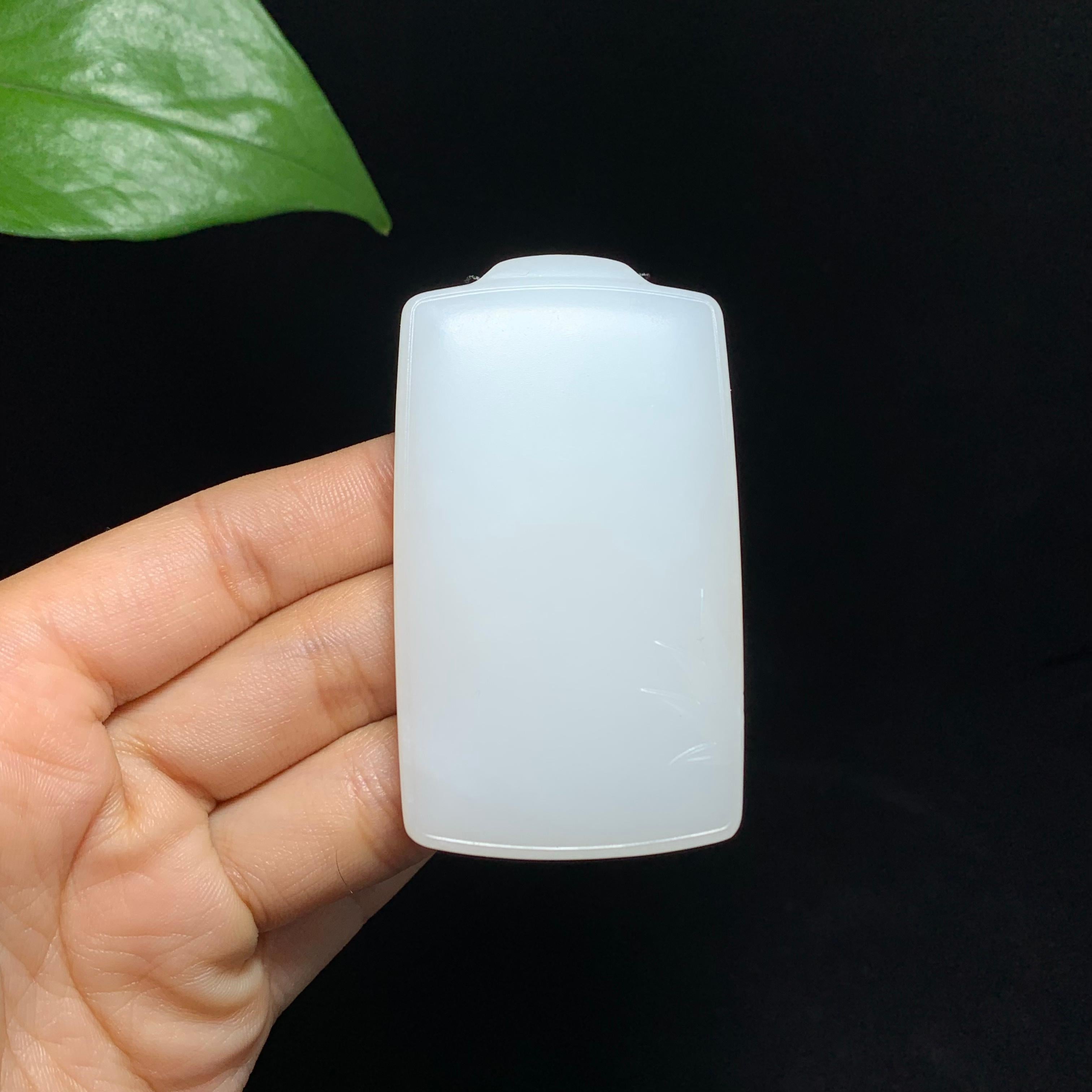 收藏级和田山料羊脂白玉无事牌（72.4g）