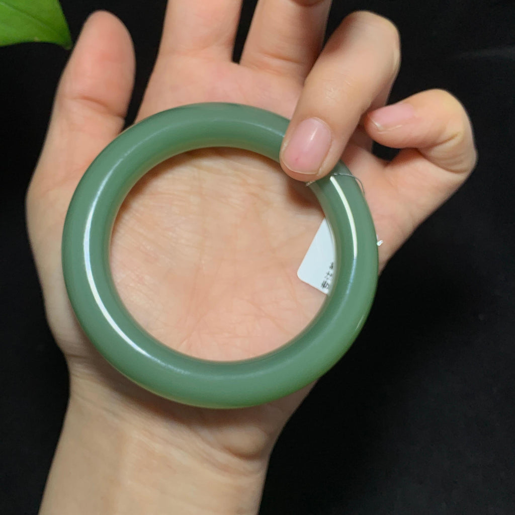 毕业级碧玉粉青猫眼圆条手镯（65.5g）