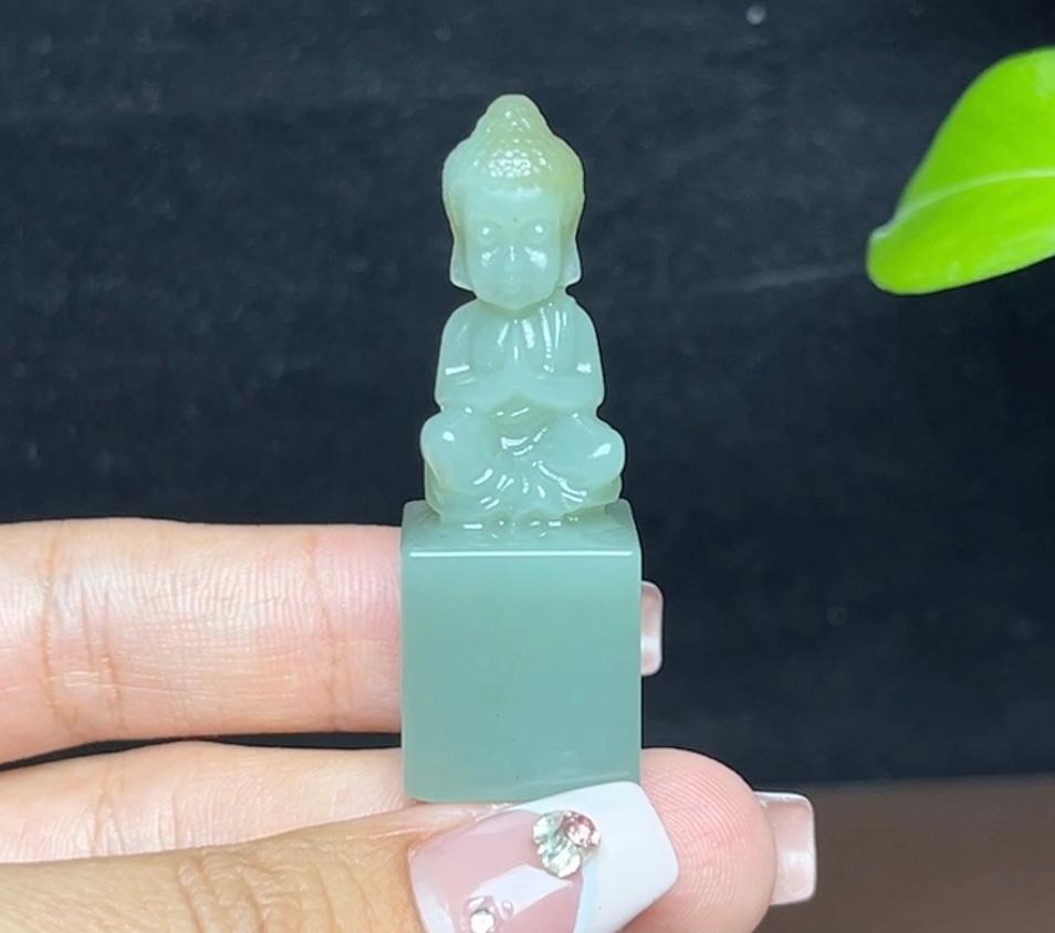 新疆和田玉且末蓝宝宝佛摆件（20.3g）