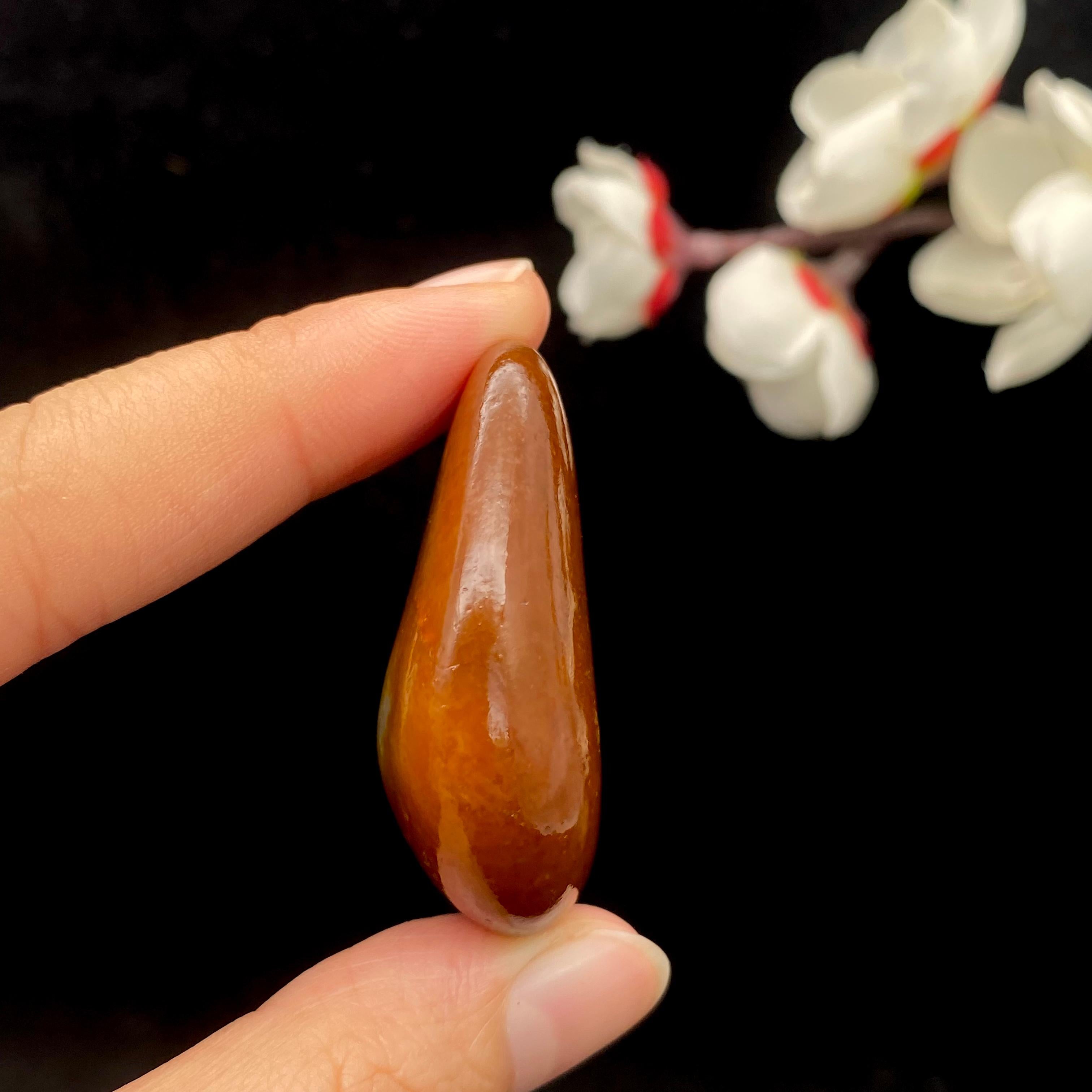 和田玉红沁皮籽料原石（33.4g）