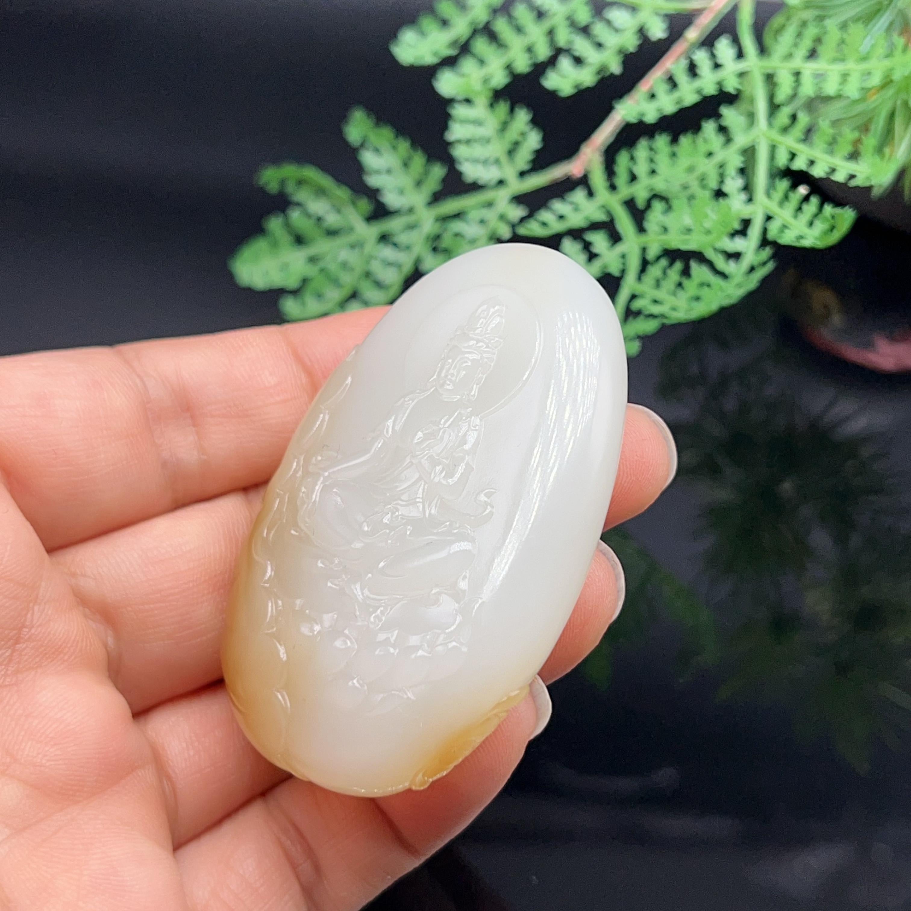 和田玉糖羊脂白玉坐莲观音挂件（62.7g）