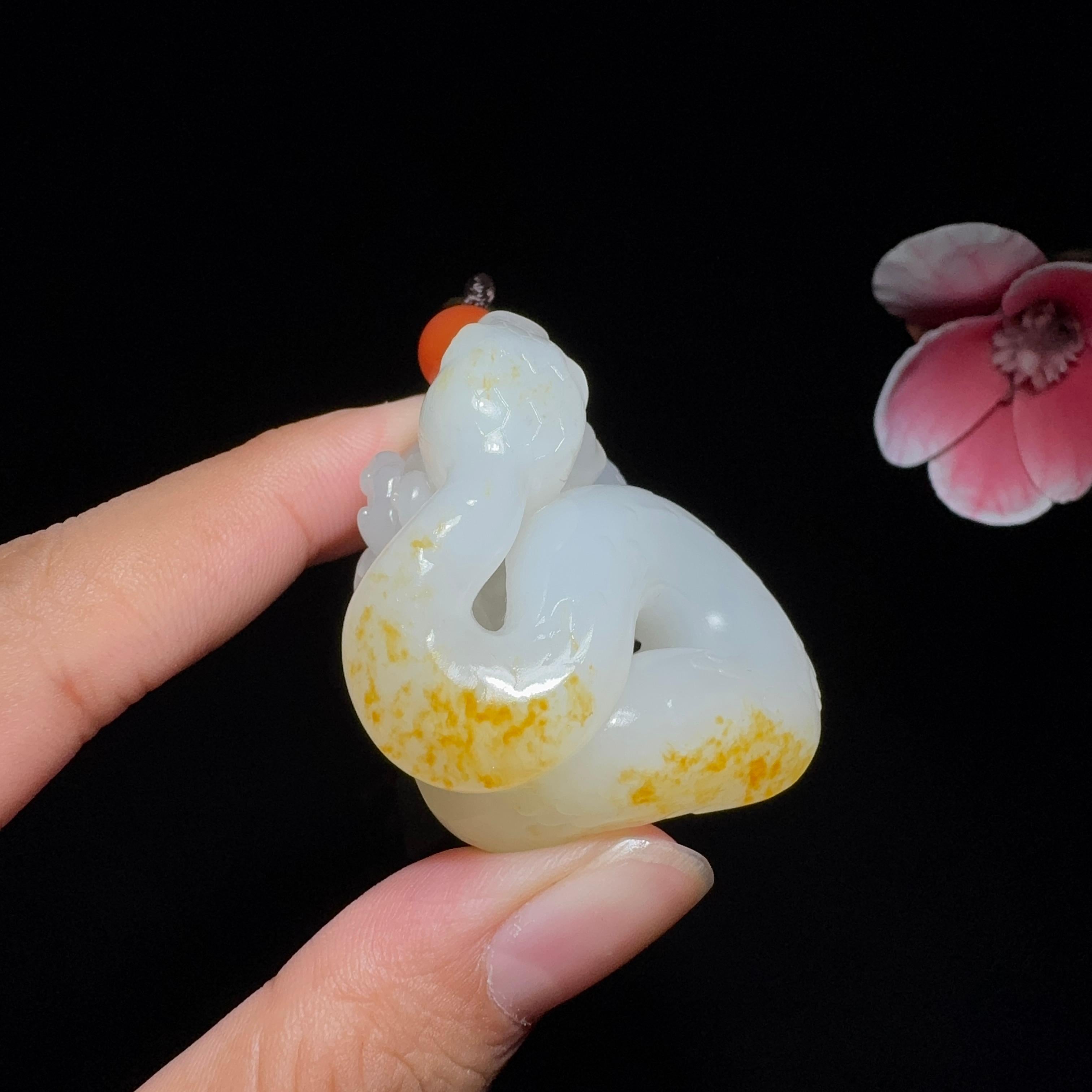 秒杀和田玉籽料挂件蛇（41.3g）
