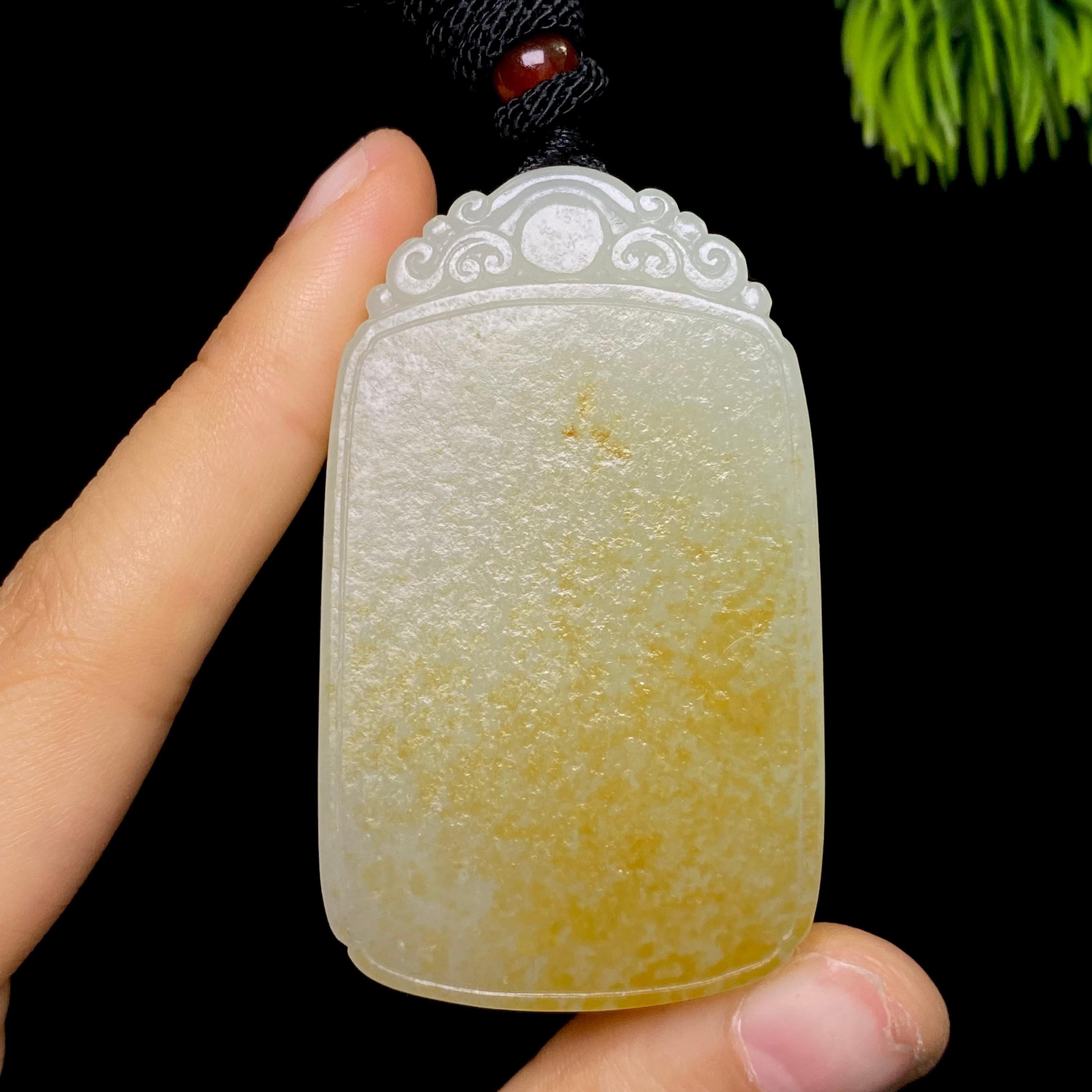 和田玉籽料无事牌（63.7g）