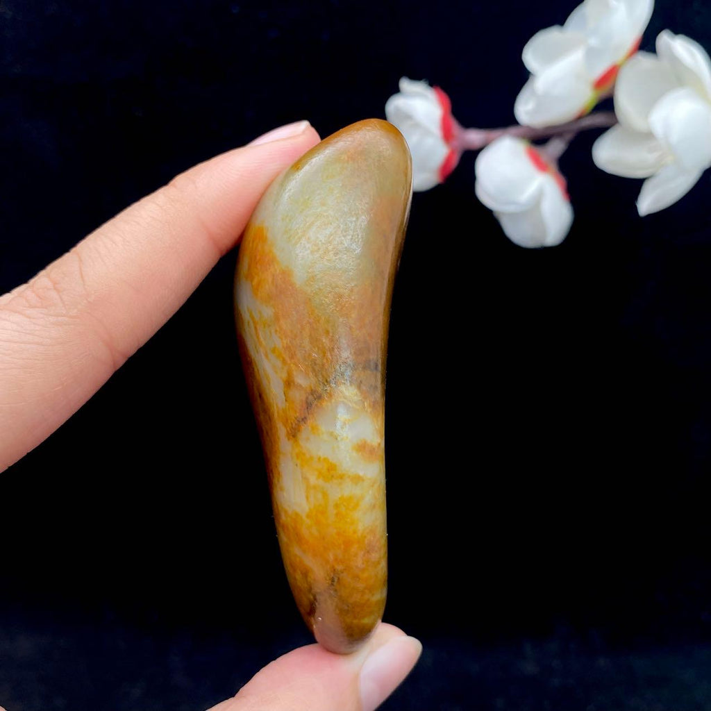和田玉聚红皮籽料手把件（99.3g）